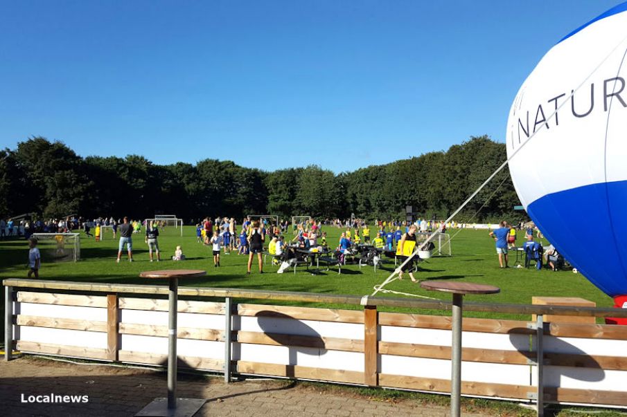 Video: 10 års jubilæum, omkring 2000 til Primo skolemesterskaberne på Tistrup Stadion. 